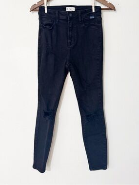 Cello Women's Black Distressed Skinny Jeans size 5